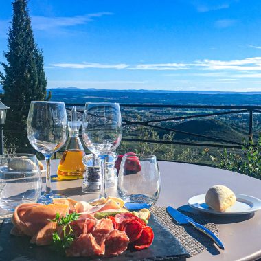 terrasse de l'Abbaye de Sainte-Croix