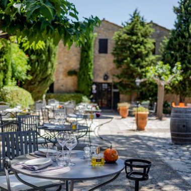 L-Abbaye-de-Sainte-Croix-Terrasse-Restaurant-Juin-18-Robert-Palomba-19