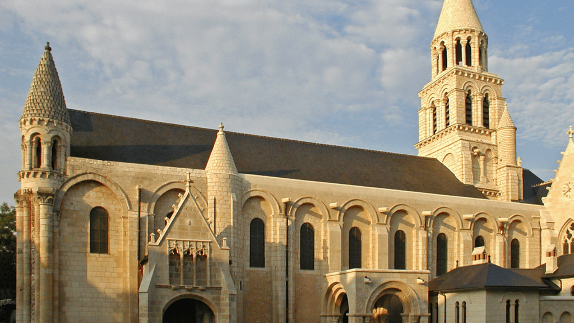 eglise notre dame la garde poitiers